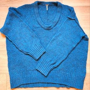 Free people alli v necked oversized teal pullover sweater